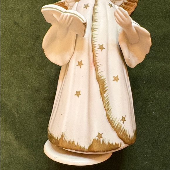 Vintage 70s Schmid Bros Ceramic Rotating Musical Angel plays Brahms Lullaby - Picture 3 of 11